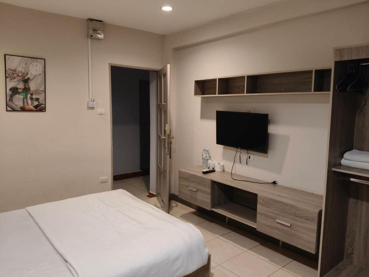 T3 Residence Bangkok Exterior photo